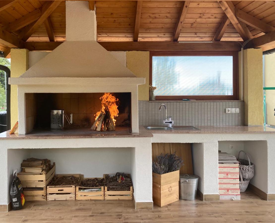 Apartman Kovacic Drage Exteriör bild